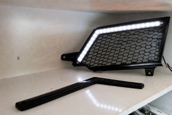 Set 2 ornamente led Scania S/R Next Gen, alb GRILA