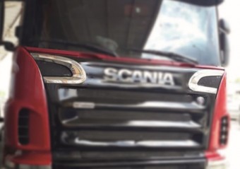 Set ornamante crom grile aer SCANIA (2004-2009)