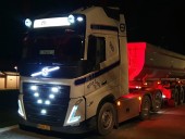 Bază luminoasă cu LED pentru bare, pentru Volvo 2020+ – Două culori